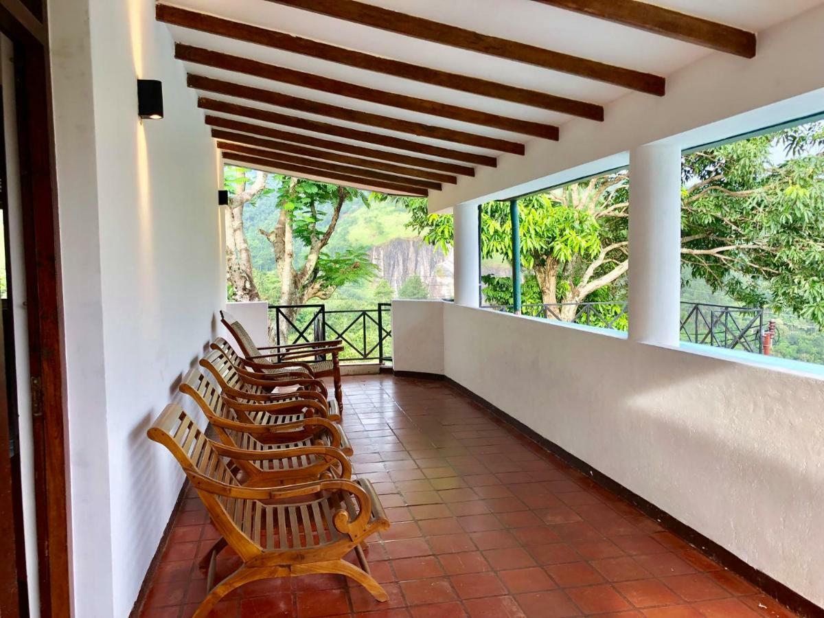 Amandari Holiday Villa Gelioya Exterior foto